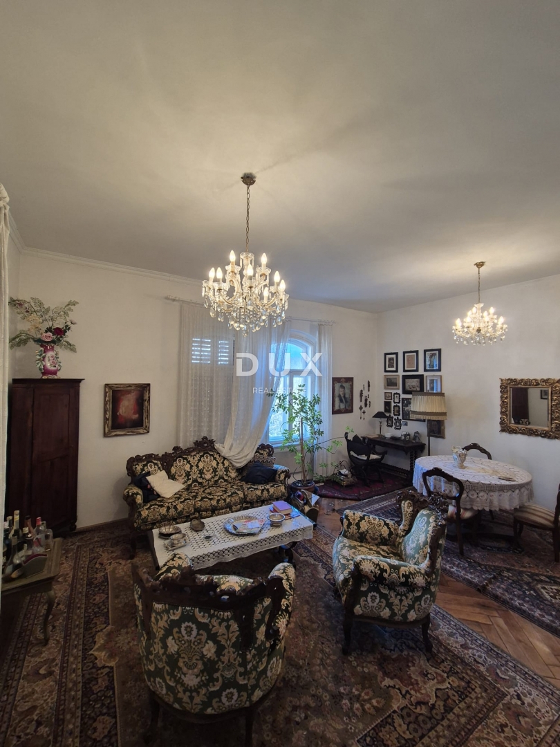 ISTRIA, POLA - Appartamento in stile austro-ungarico di grande pregio