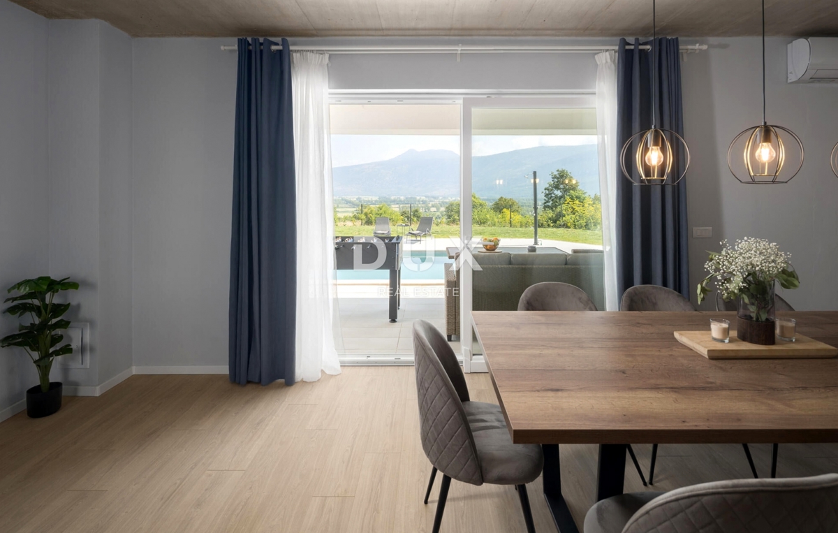 ISTRIA, LABIN - Casa mediterranea con piscina