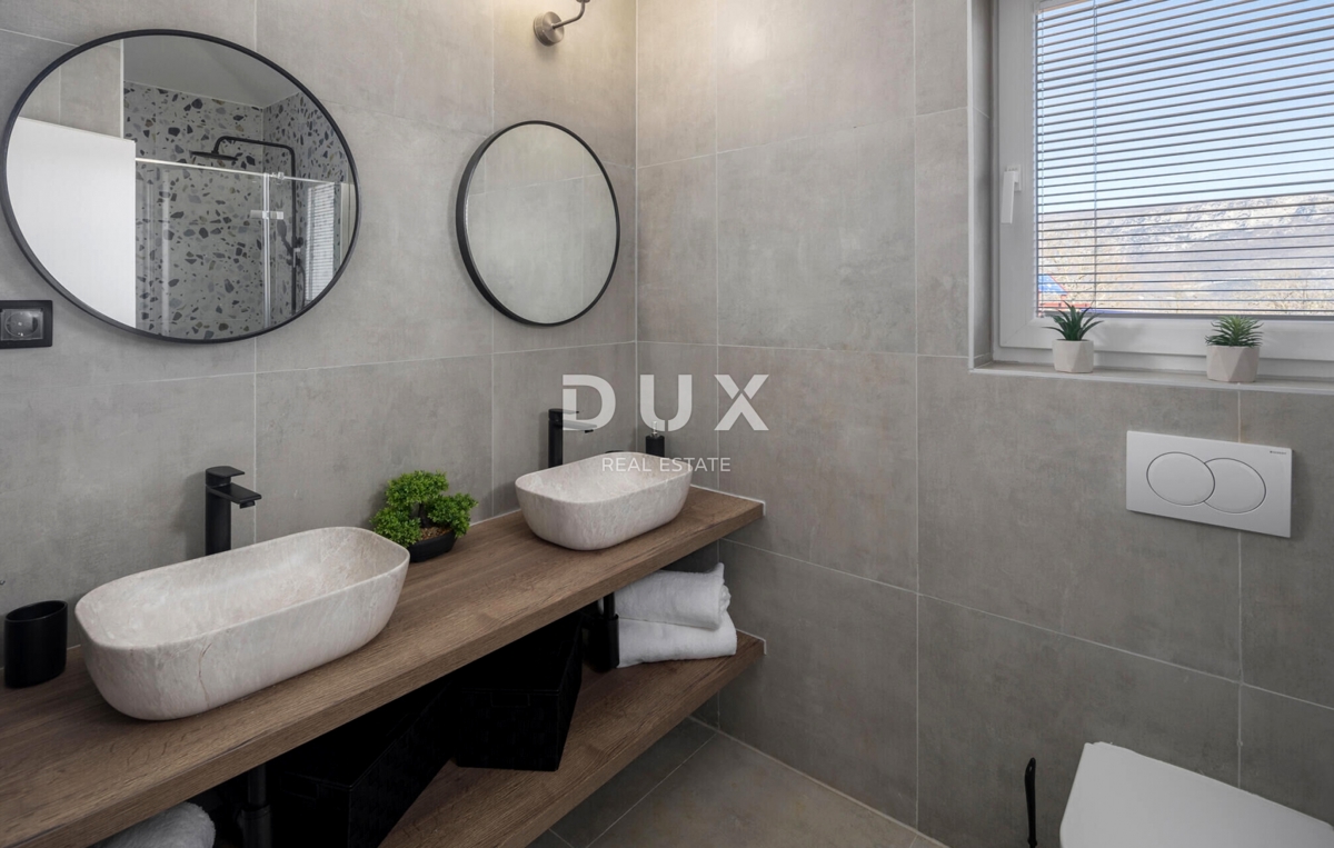 ISTRIA, LABIN - Casa mediterranea con piscina