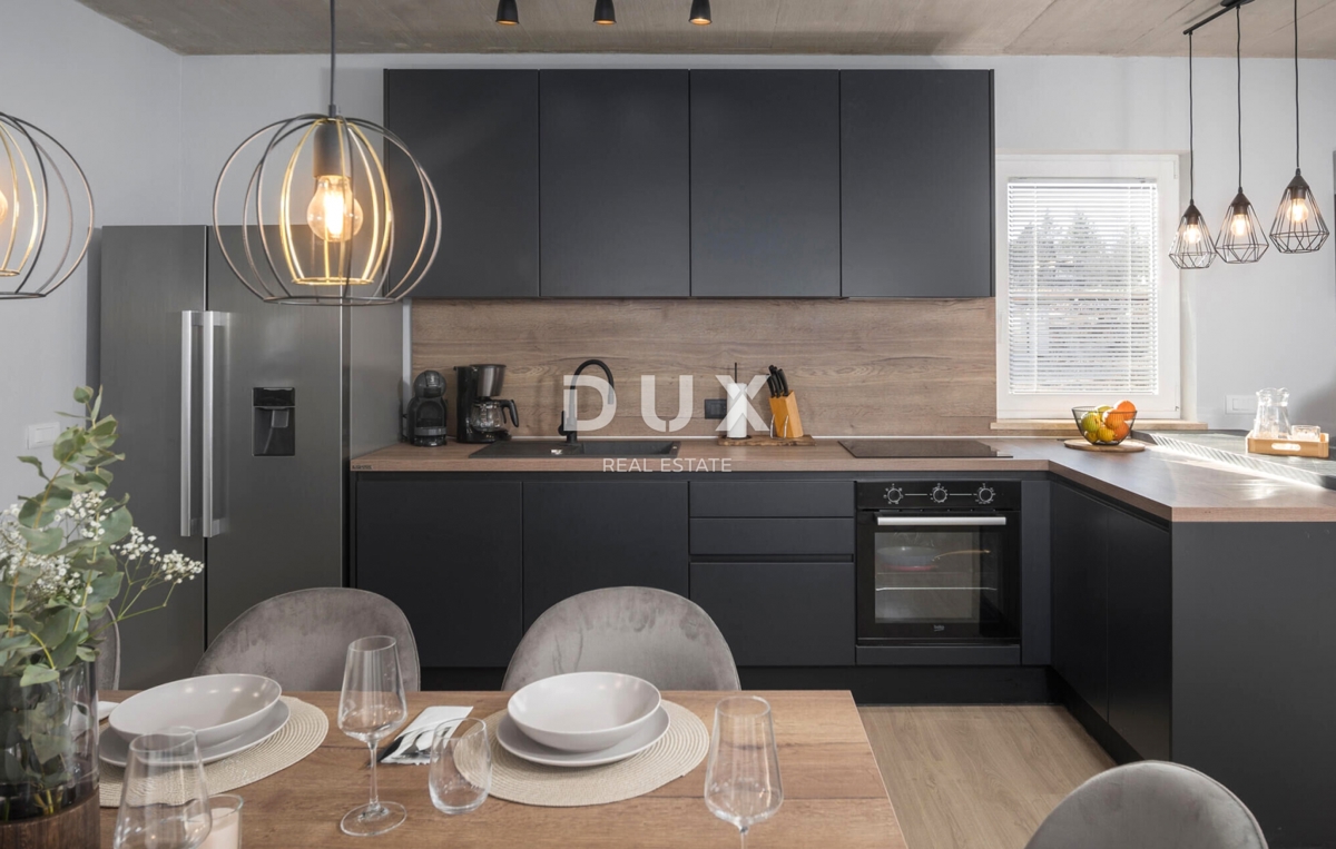 ISTRIA, LABIN - Casa mediterranea con piscina