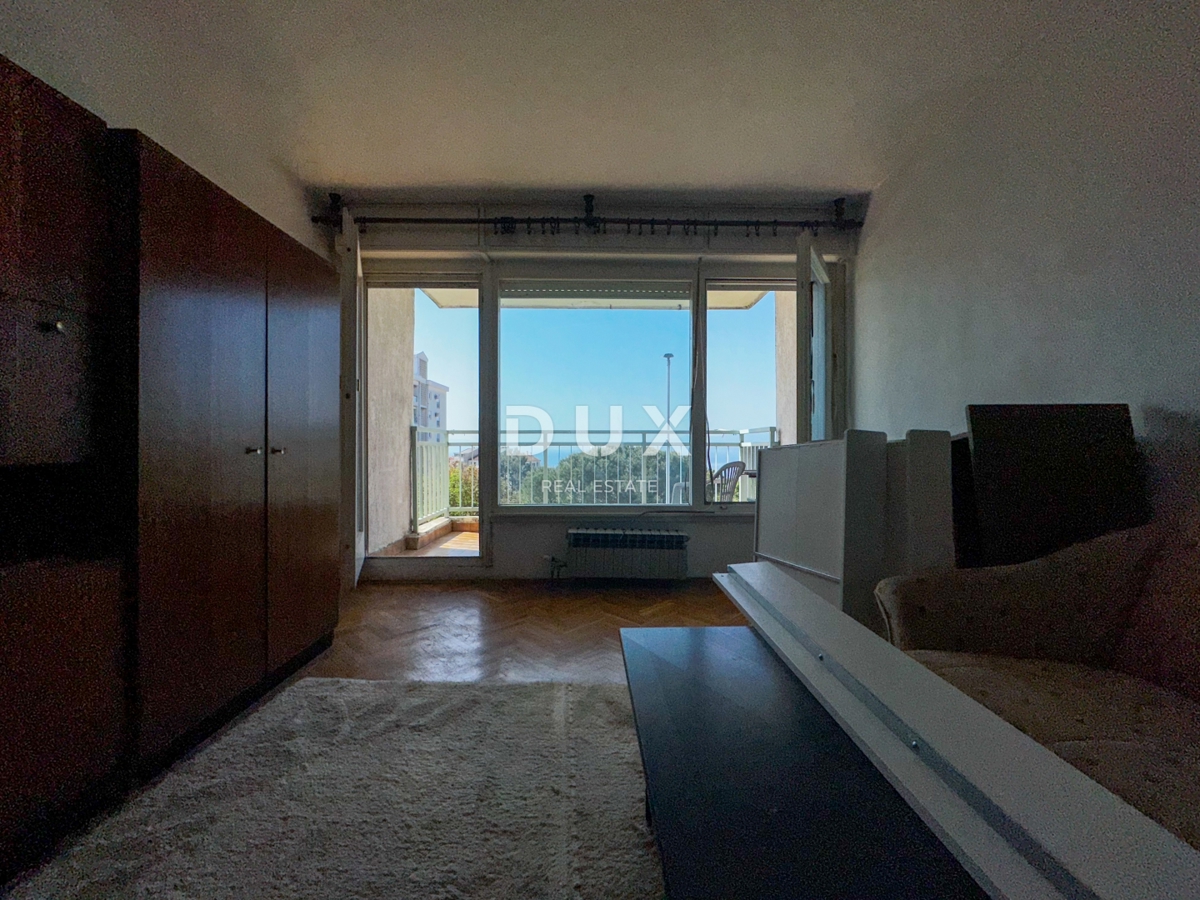 RIJEKA, KRNJEVO - Appartamento con due camere da letto, loggia e vista mare