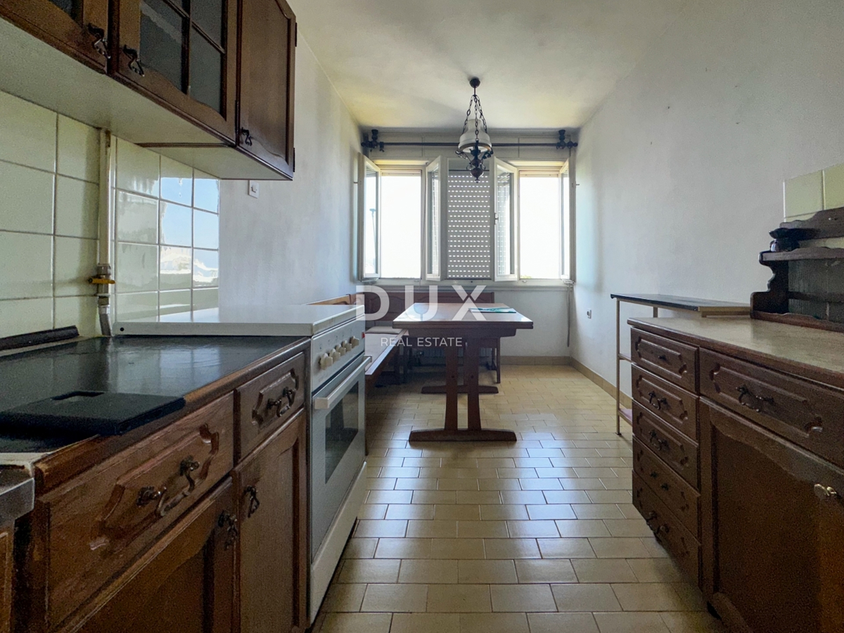 RIJEKA, KRNJEVO - Appartamento con due camere da letto, loggia e vista mare