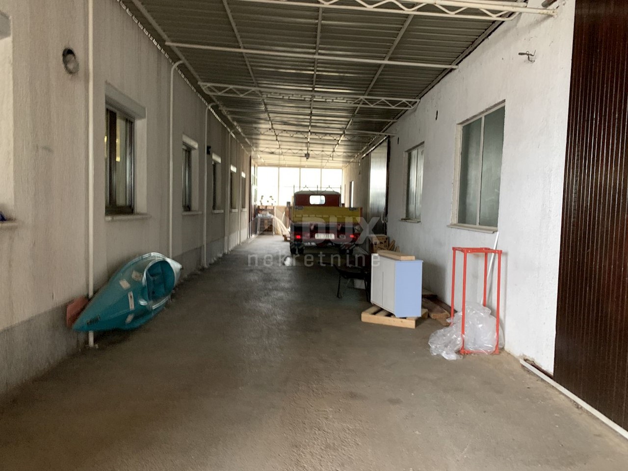 Locale commerciale Martinšćica, Kostrena, 1.162m2