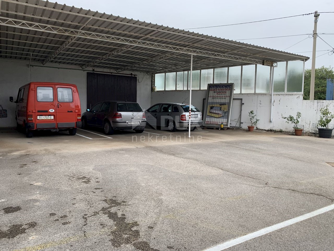 Locale commerciale Martinšćica, Kostrena, 1.162m2