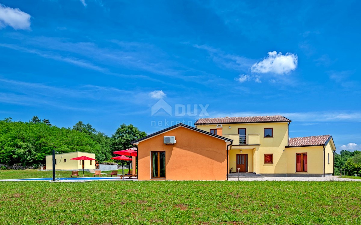 ISTRIA, TINJAN - Affascinante casa su una proprietà spaziosa