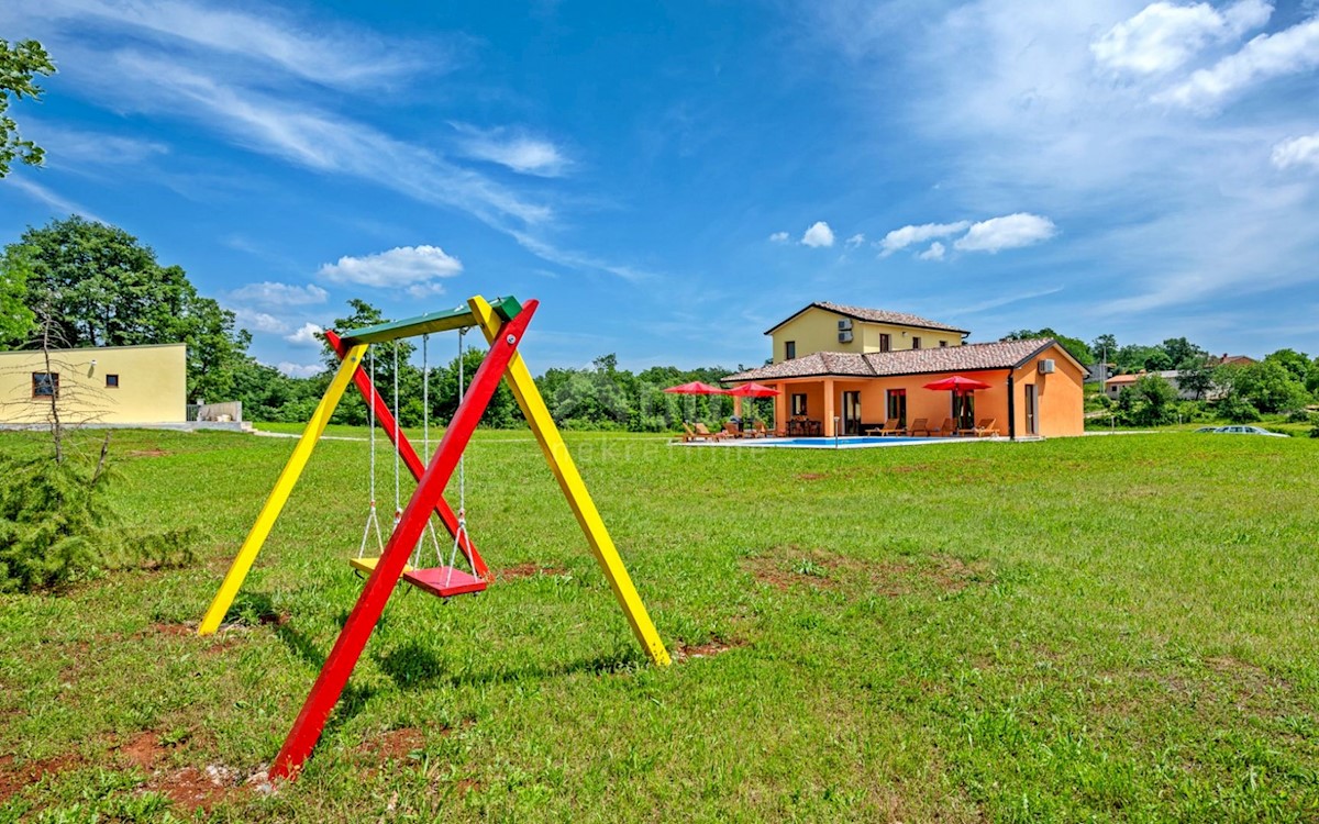 ISTRIA, TINJAN - Affascinante casa su una proprietà spaziosa