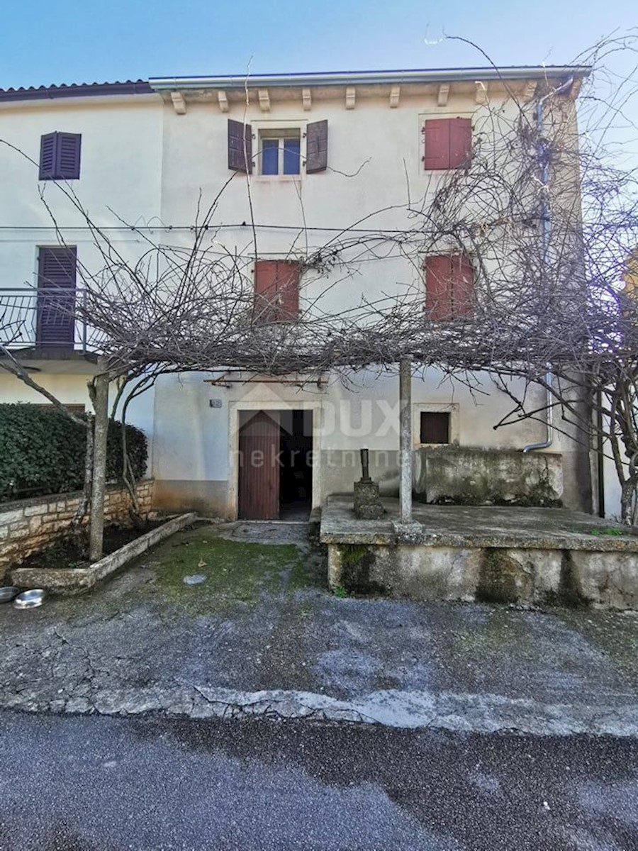 ISTRIA, KANFANAR - Casa istriana da ristrutturare