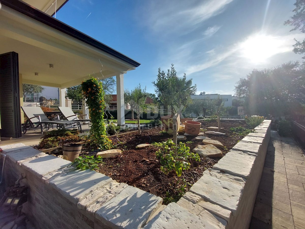 ISTRIA, ROVINJ - Bellissima villa con vista mare