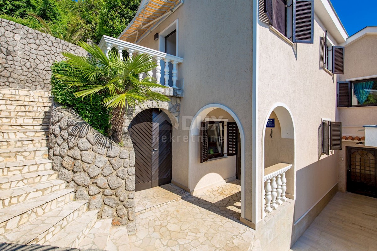 OPATIJA, MATULJI - Villa con vista sul blu del Quarnero