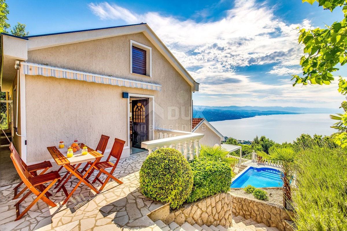 OPATIJA, MATULJI - Villa con vista sul blu del Quarnero