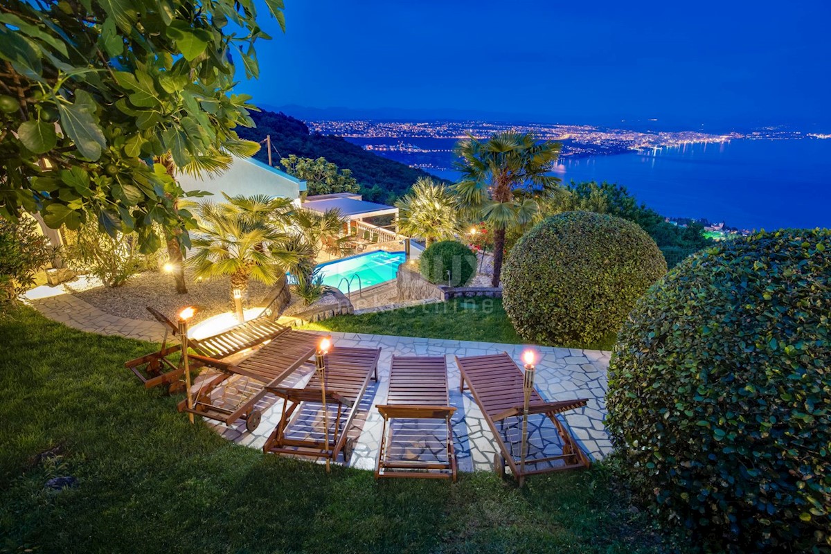 OPATIJA, MATULJI - Villa con vista sul blu del Quarnero