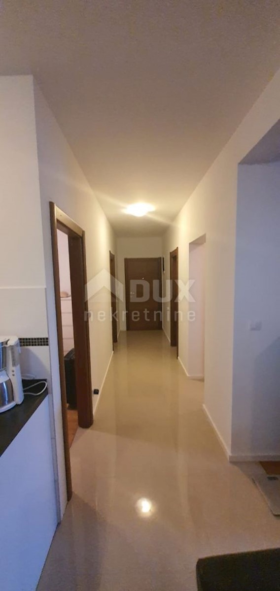 VODICE, SRIMA - Appartamento con 3 camere da letto 81 m2