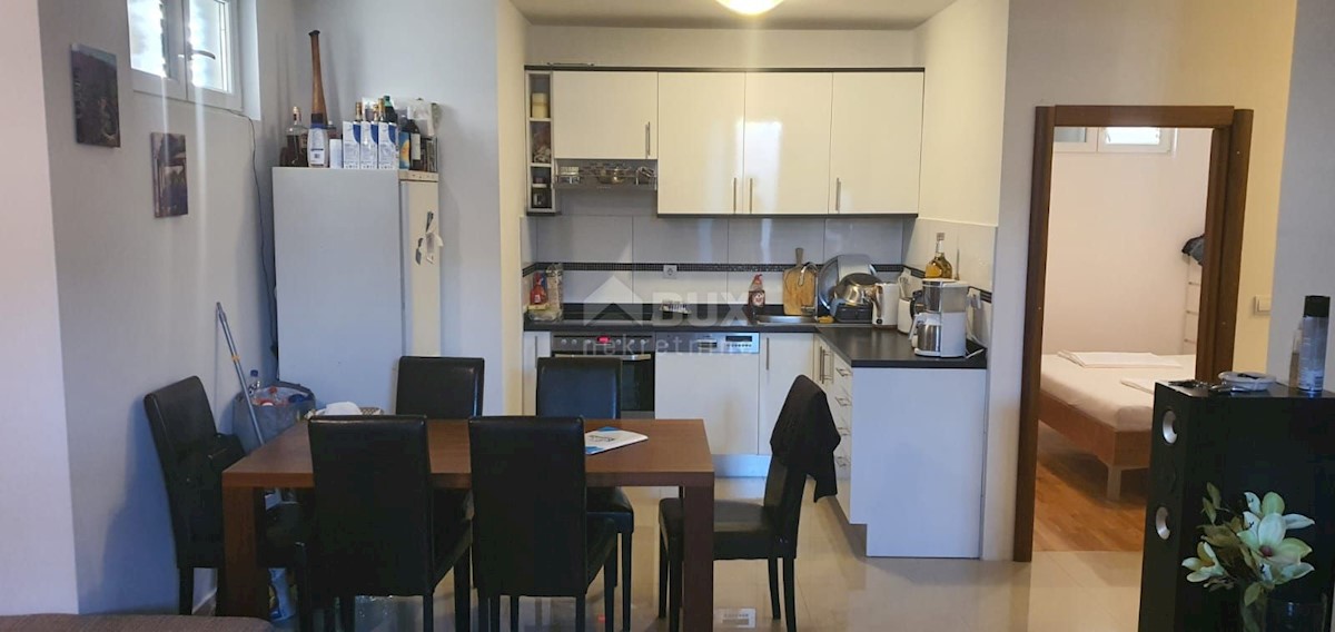 VODICE, SRIMA - Appartamento con 3 camere da letto 81 m2