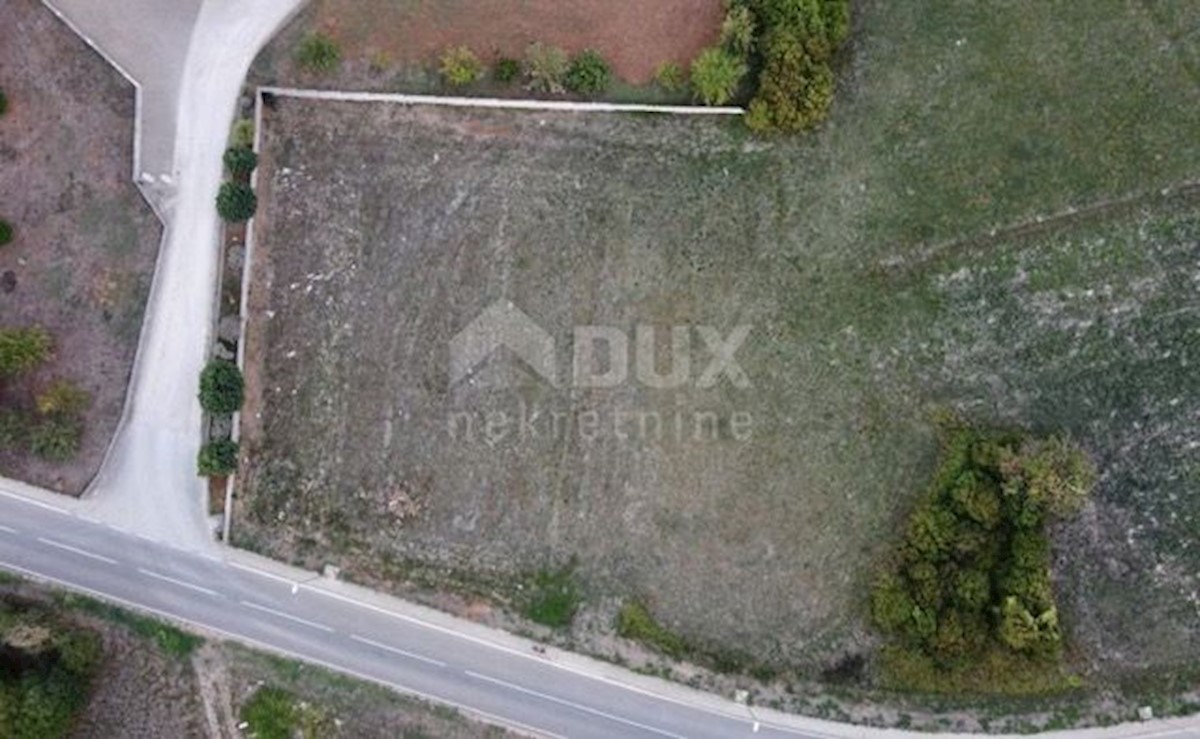 Terreno Motovun, 1.820m2
