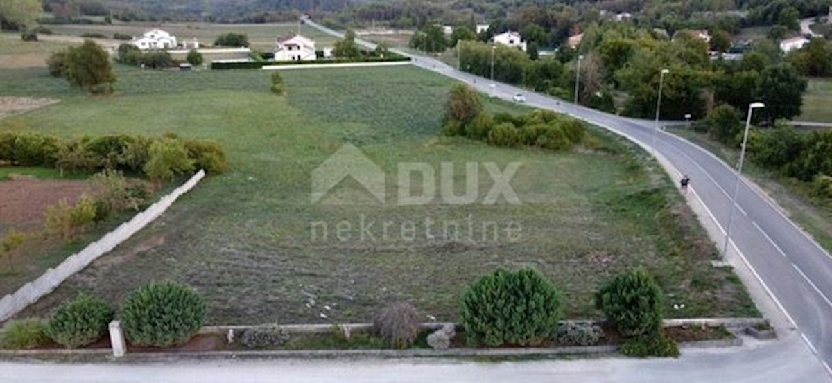 Terreno Motovun, 1.820m2