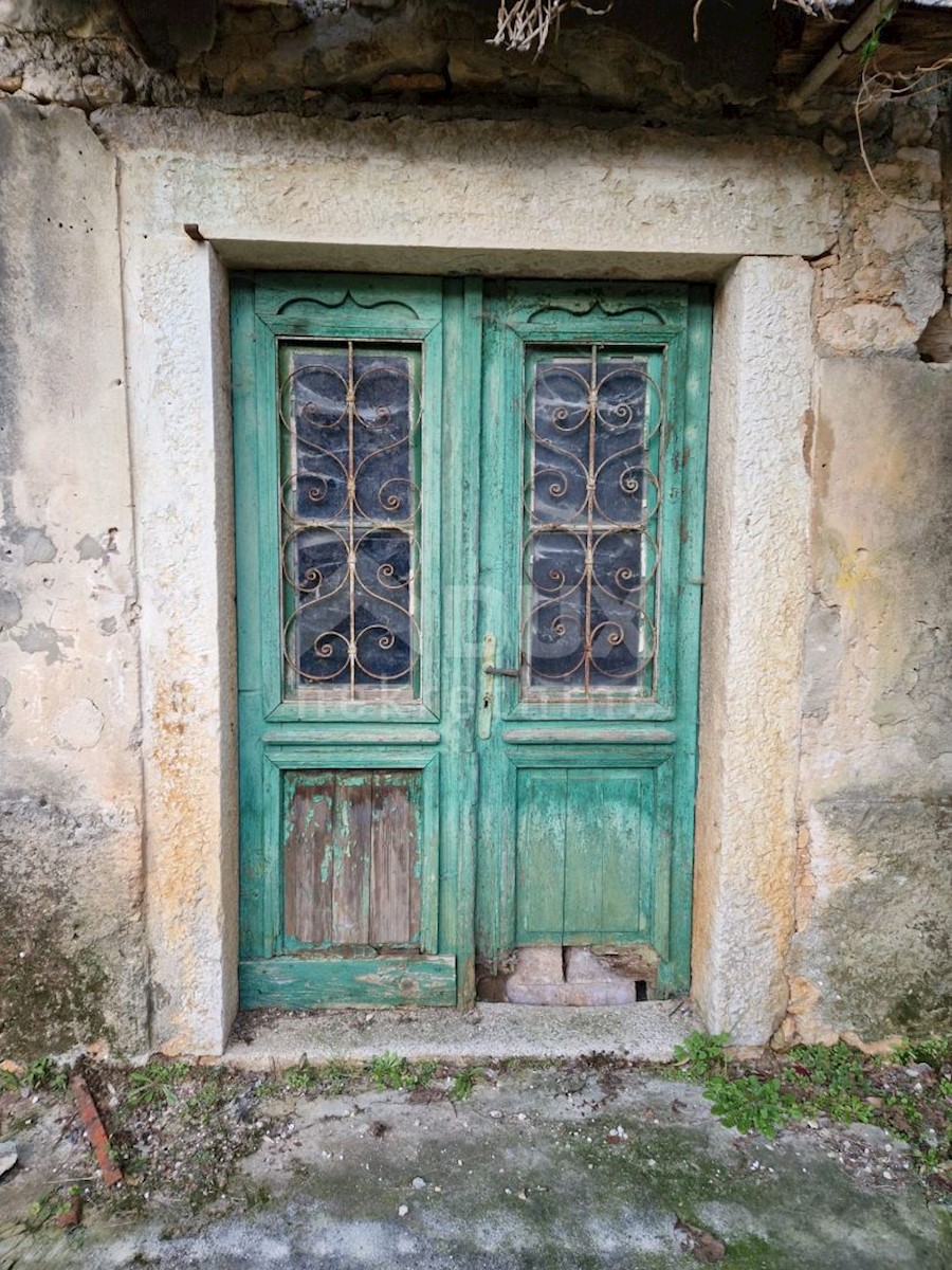 ISTRIA, BUIE - Casa in pietra in posizione tranquilla