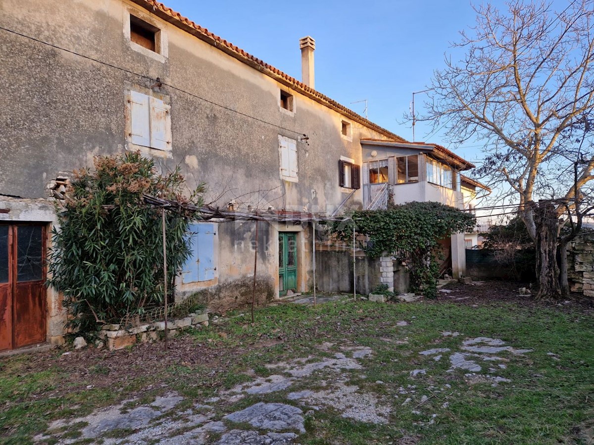 ISTRIA, BUIE - Casa in pietra in posizione tranquilla