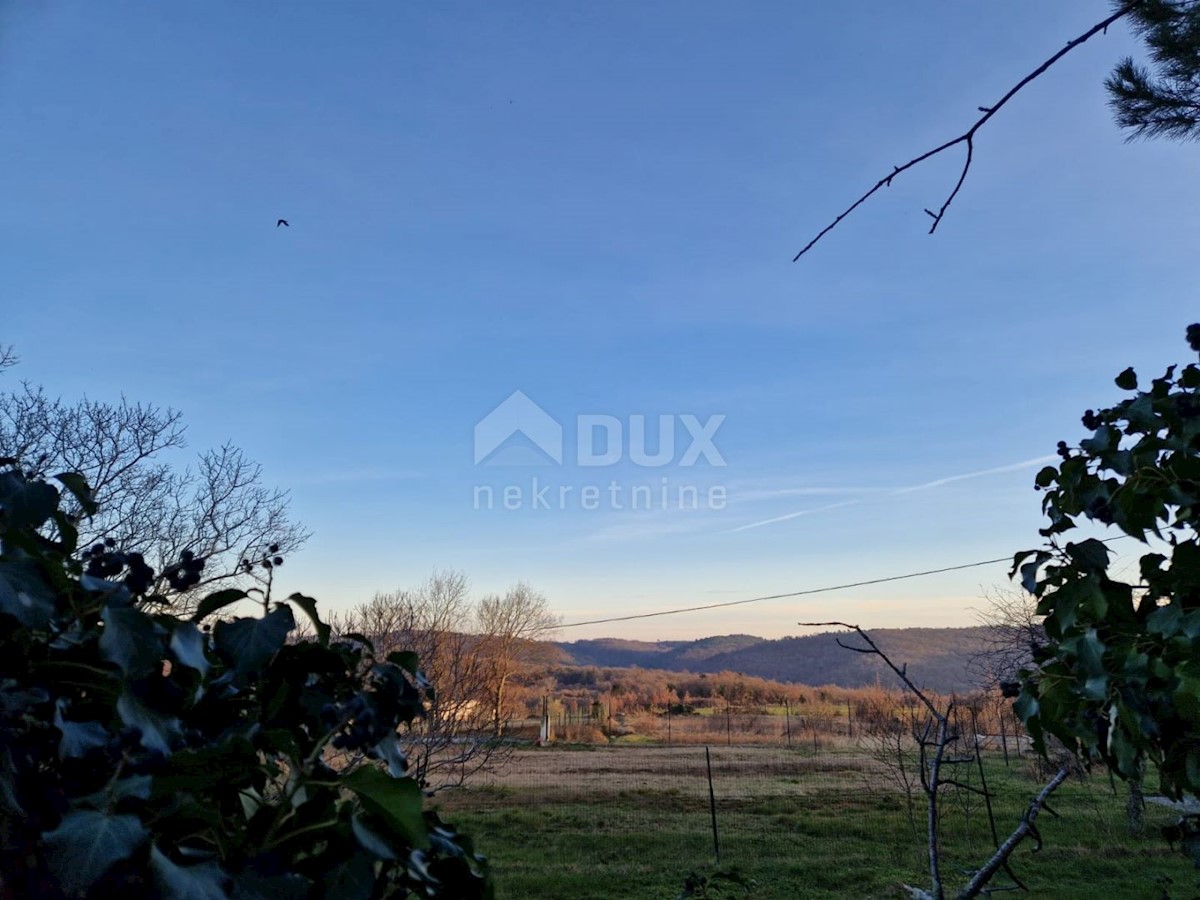 ISTRIA, BUIE - Casa in pietra in posizione tranquilla