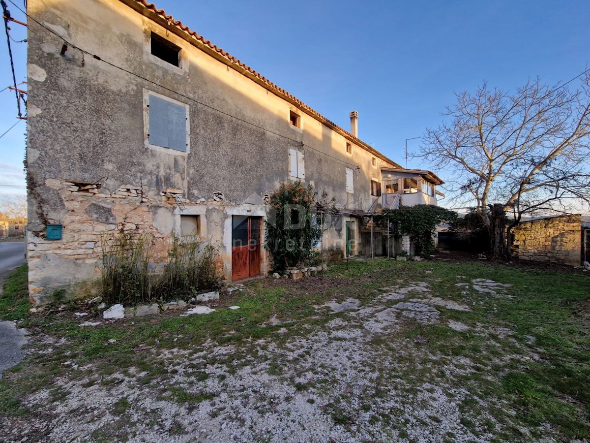 ISTRIA, BUIE - Casa in pietra in posizione tranquilla
