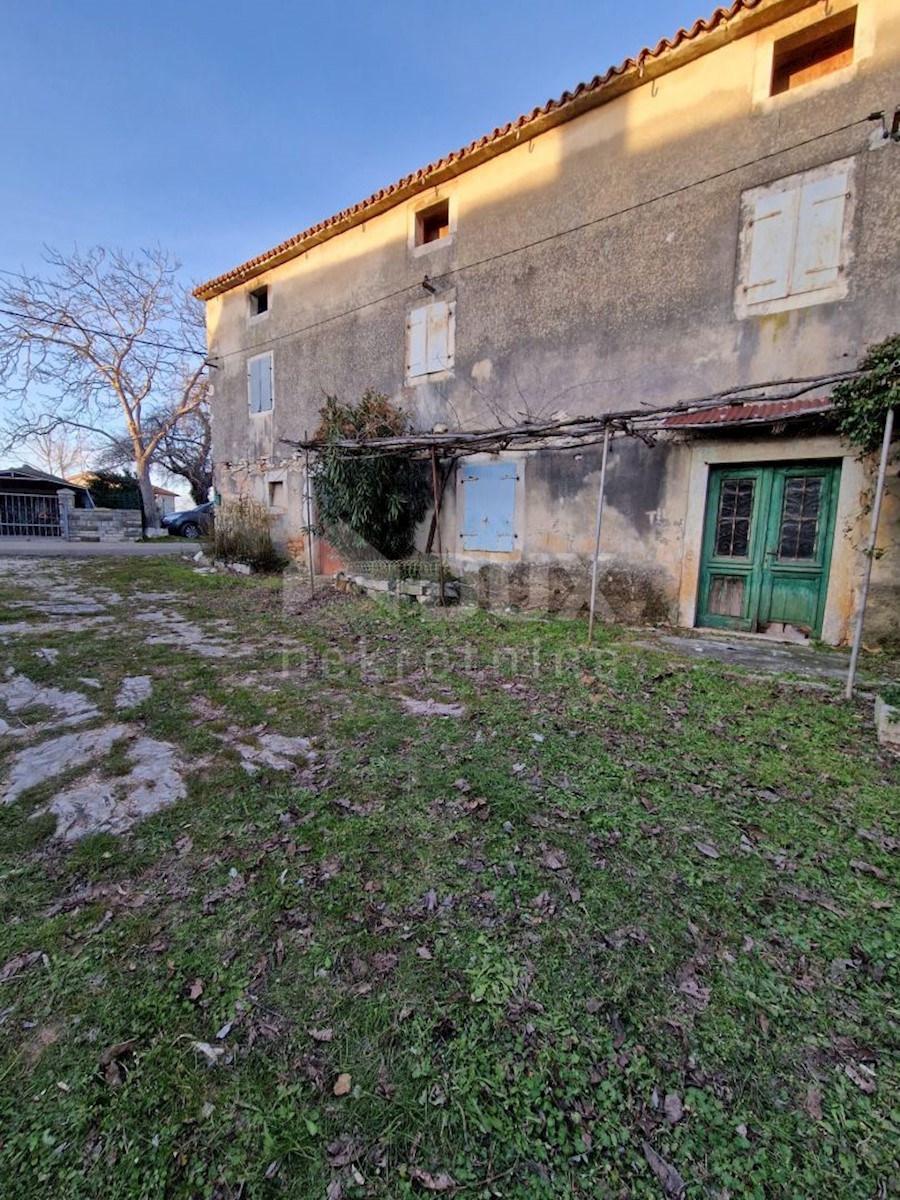 ISTRIA, BUIE - Casa in pietra in posizione tranquilla