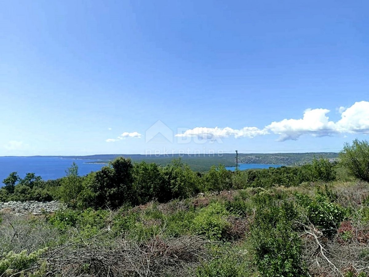 ISTRIA, RABAC - Terreno edificabile con vista mare