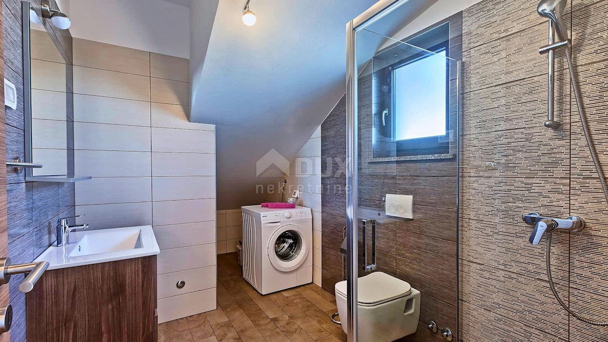 ISTRIA, BARBAN - Casa spaziosa con piscina