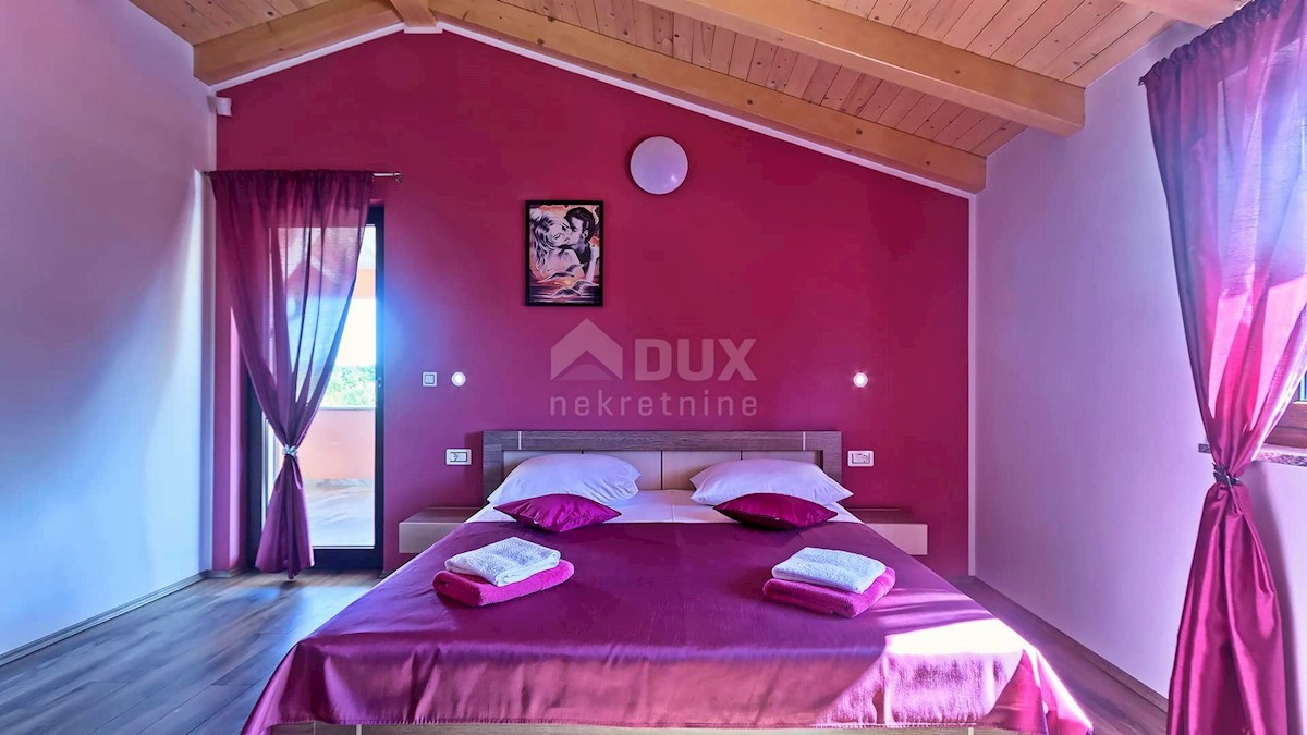ISTRIA, BARBAN - Casa spaziosa con piscina