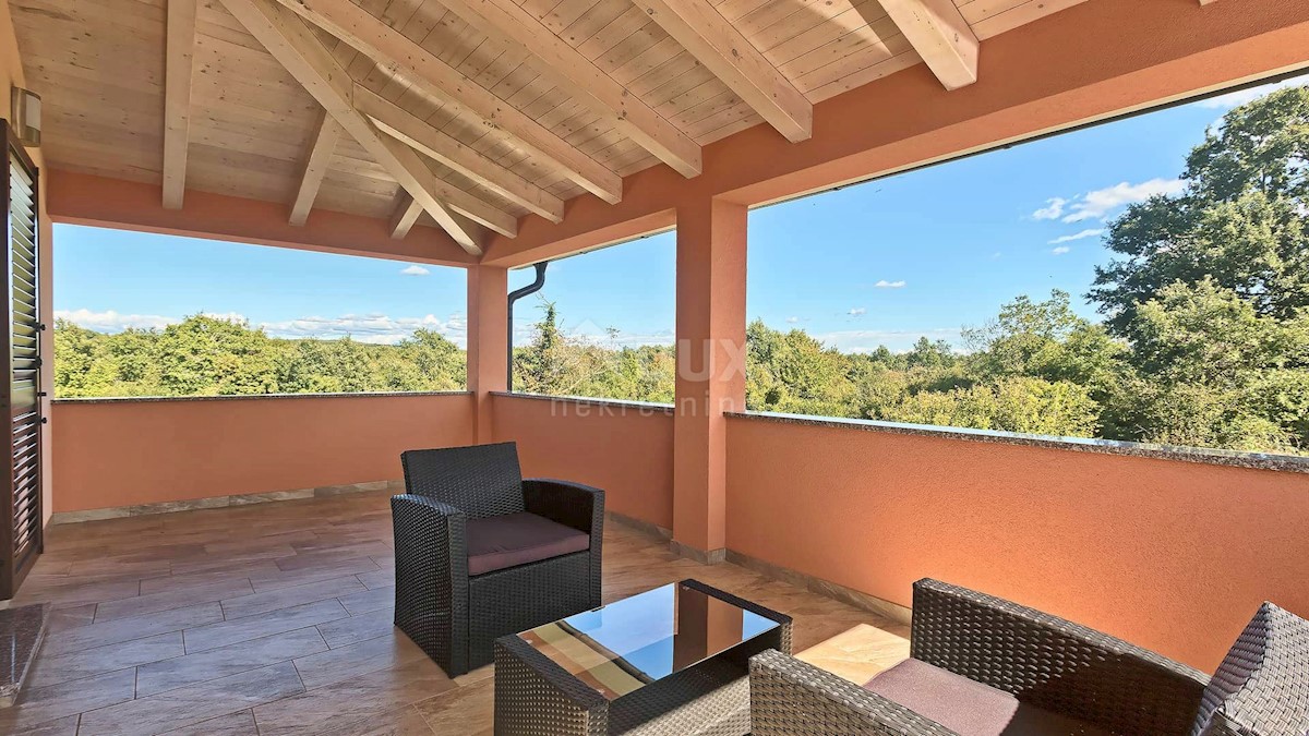 ISTRIA, BARBAN - Casa spaziosa con piscina