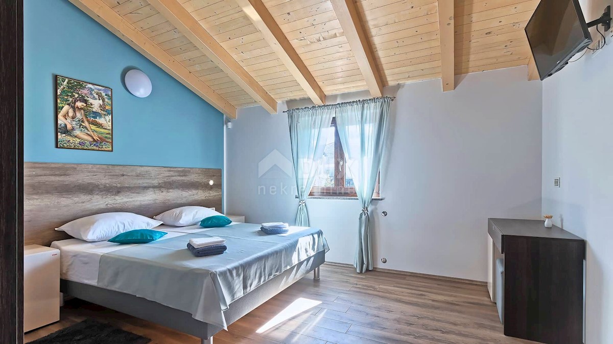 ISTRIA, BARBAN - Casa spaziosa con piscina