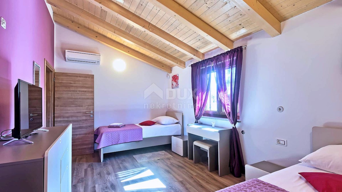 ISTRIA, BARBAN - Casa spaziosa con piscina