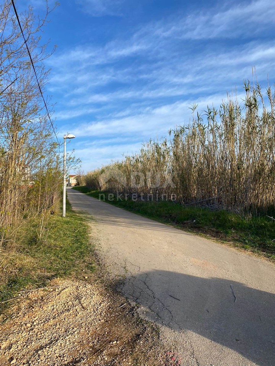 Terreno Privlaka, 1.019m2