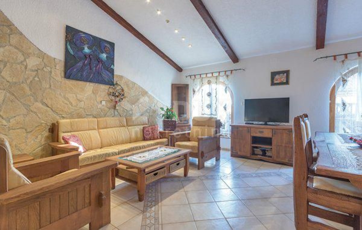 ISTRIA, LOBORIKA - Villa familiare di qualità in una posizione tranquilla