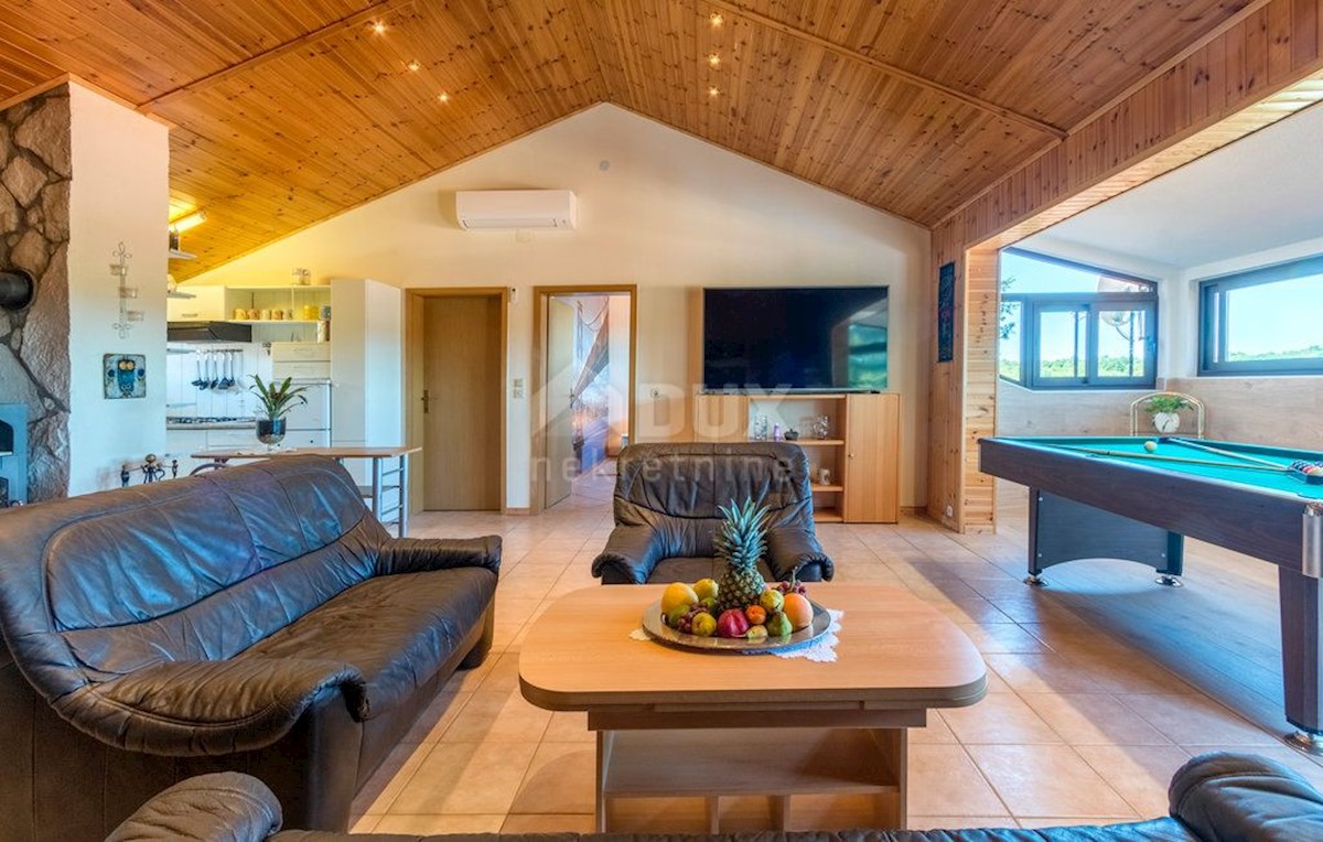 ISTRIA, LOBORIKA - Villa familiare di qualità in una posizione tranquilla