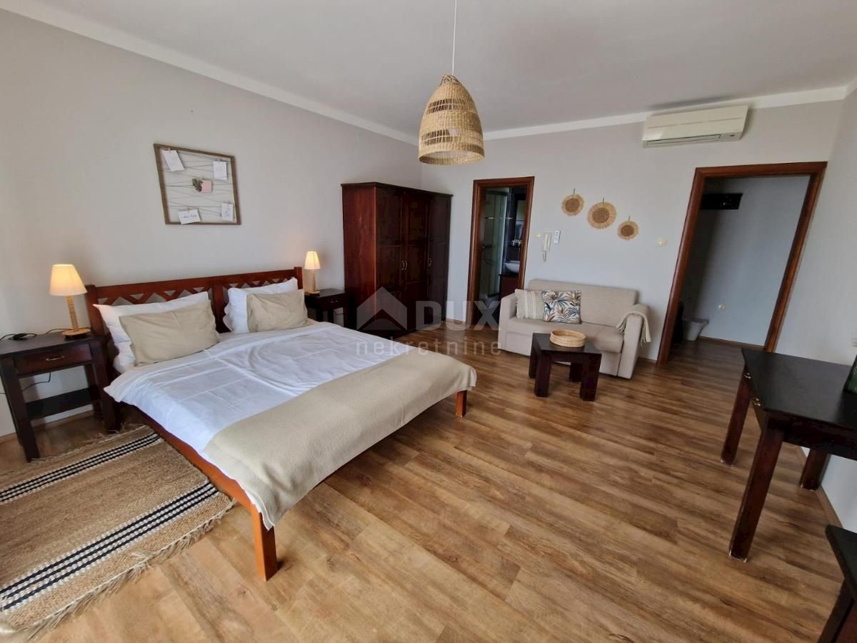CRIKVENICA - Una bella casa con vista panoramica sul mare