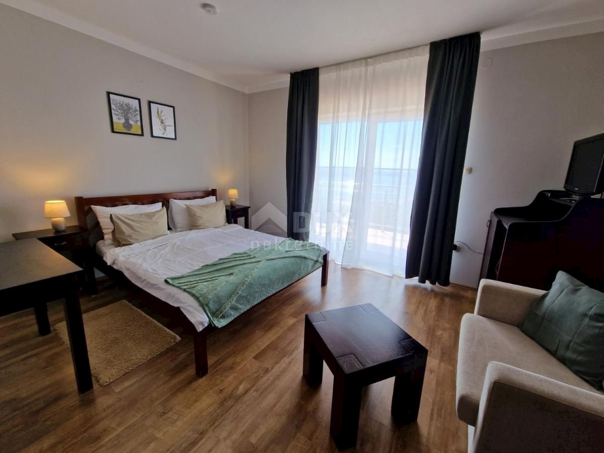 CRIKVENICA - Una bella casa con vista panoramica sul mare