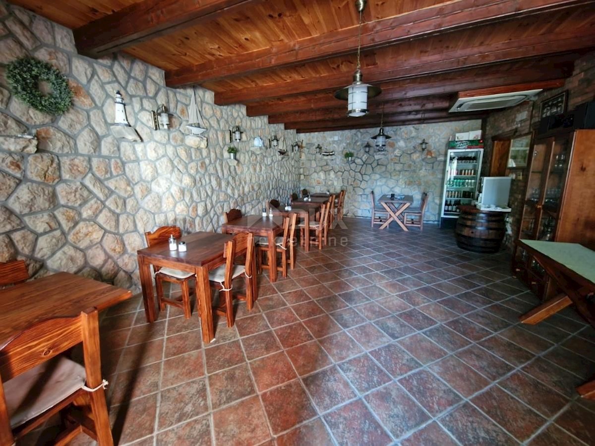CRIKVENICA - Una bella casa con vista panoramica sul mare