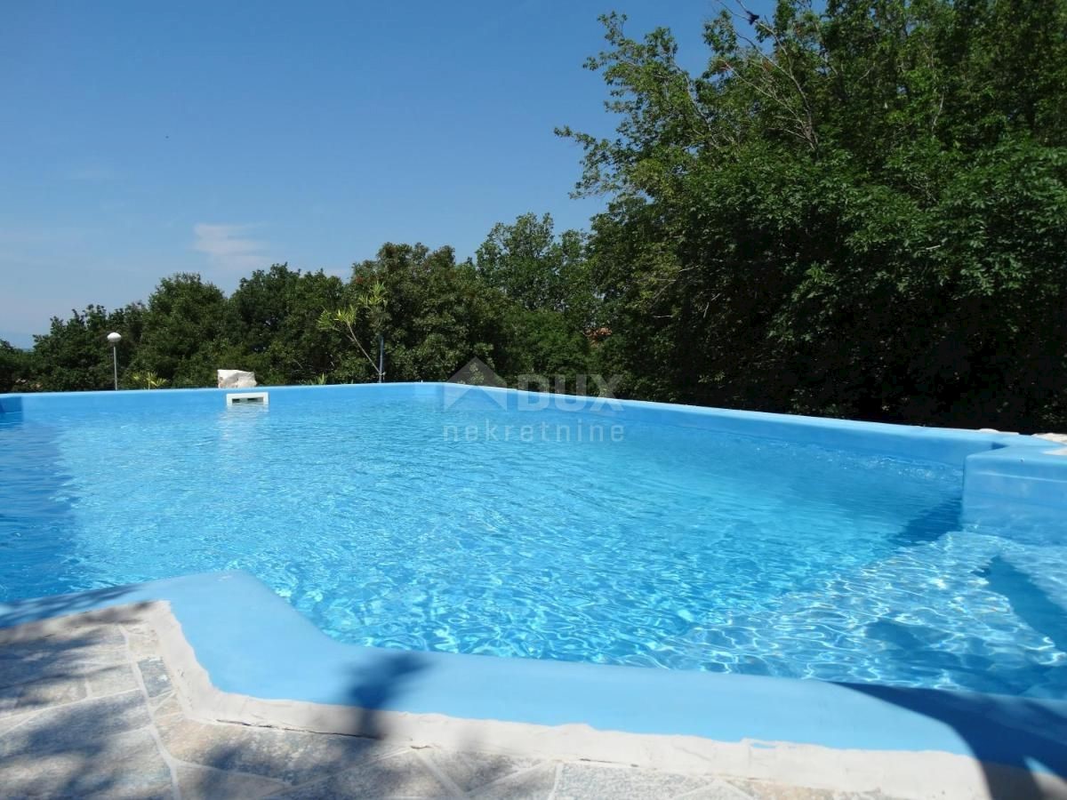 CRIKVENICA - Una bella casa con vista panoramica sul mare