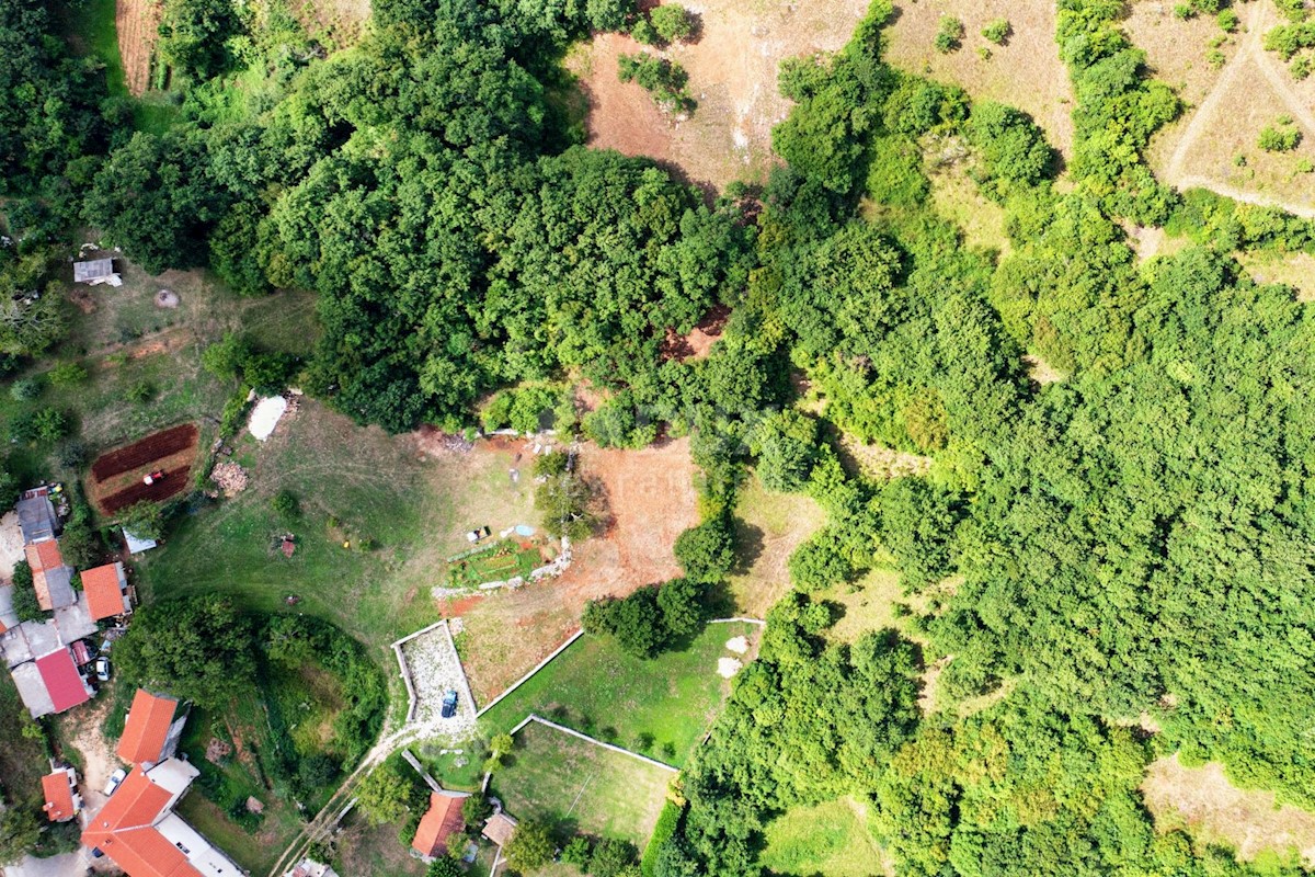 Terreno Barban, 1.471m2