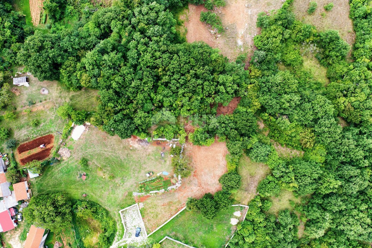 Terreno Barban, 1.471m2