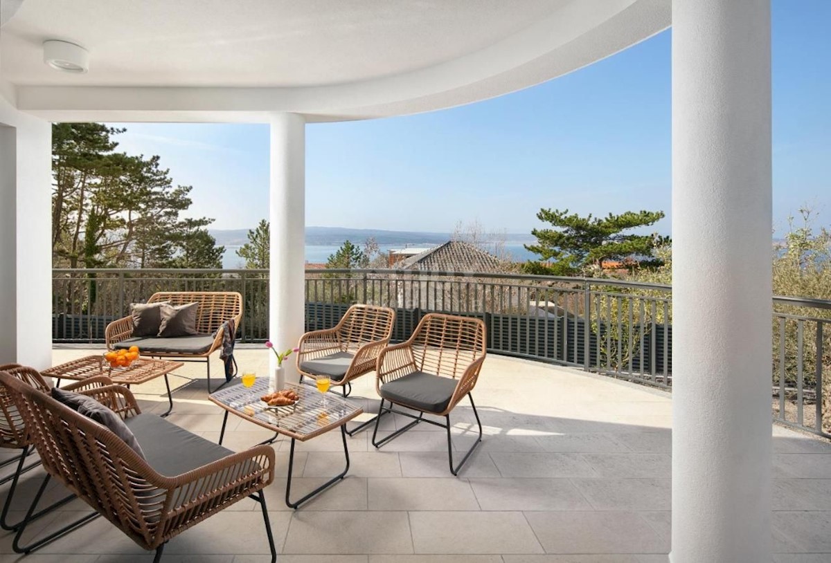 CRIKVENICA - Impressionante villa con vista mare!