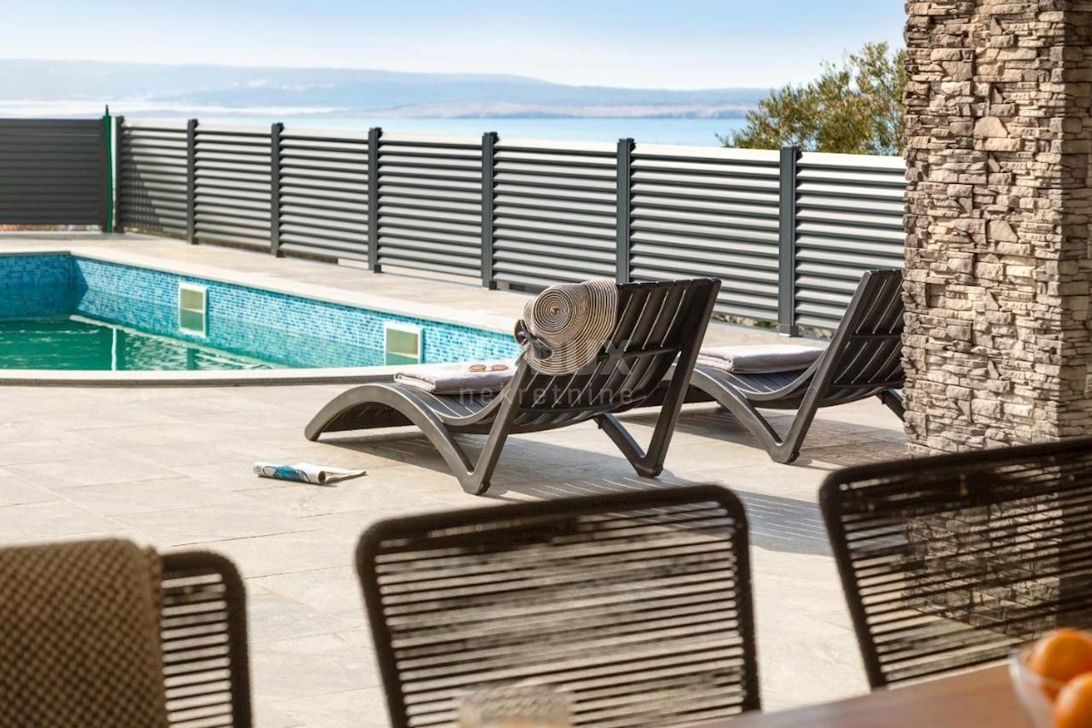 CRIKVENICA - Impressionante villa con vista mare!