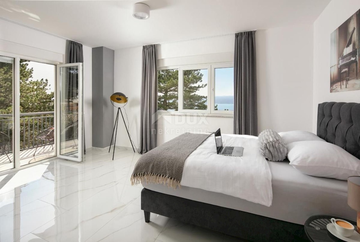 CRIKVENICA - Impressionante villa con vista mare!