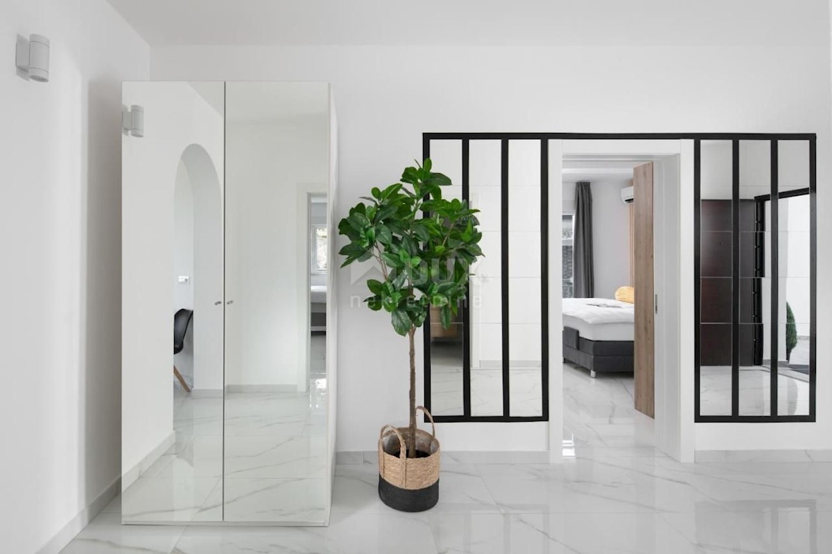 CRIKVENICA - Impressionante villa con vista mare!