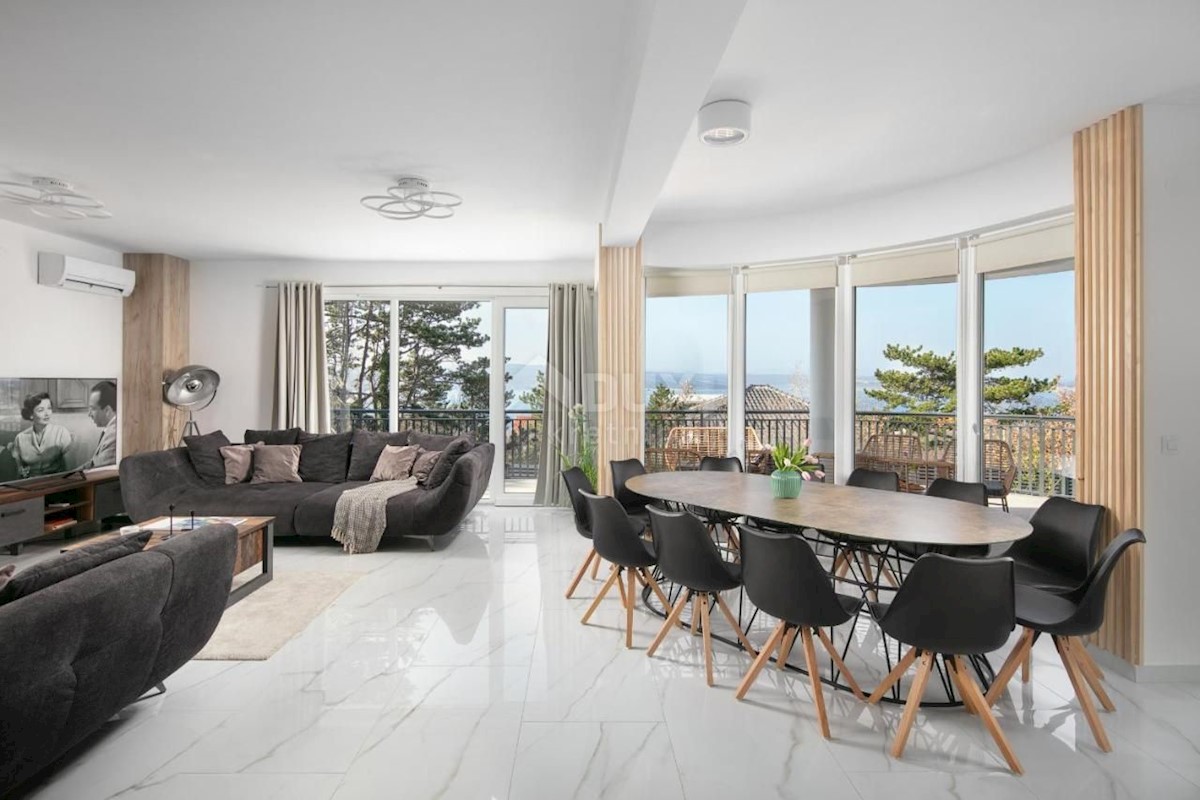 CRIKVENICA - Impressionante villa con vista mare!