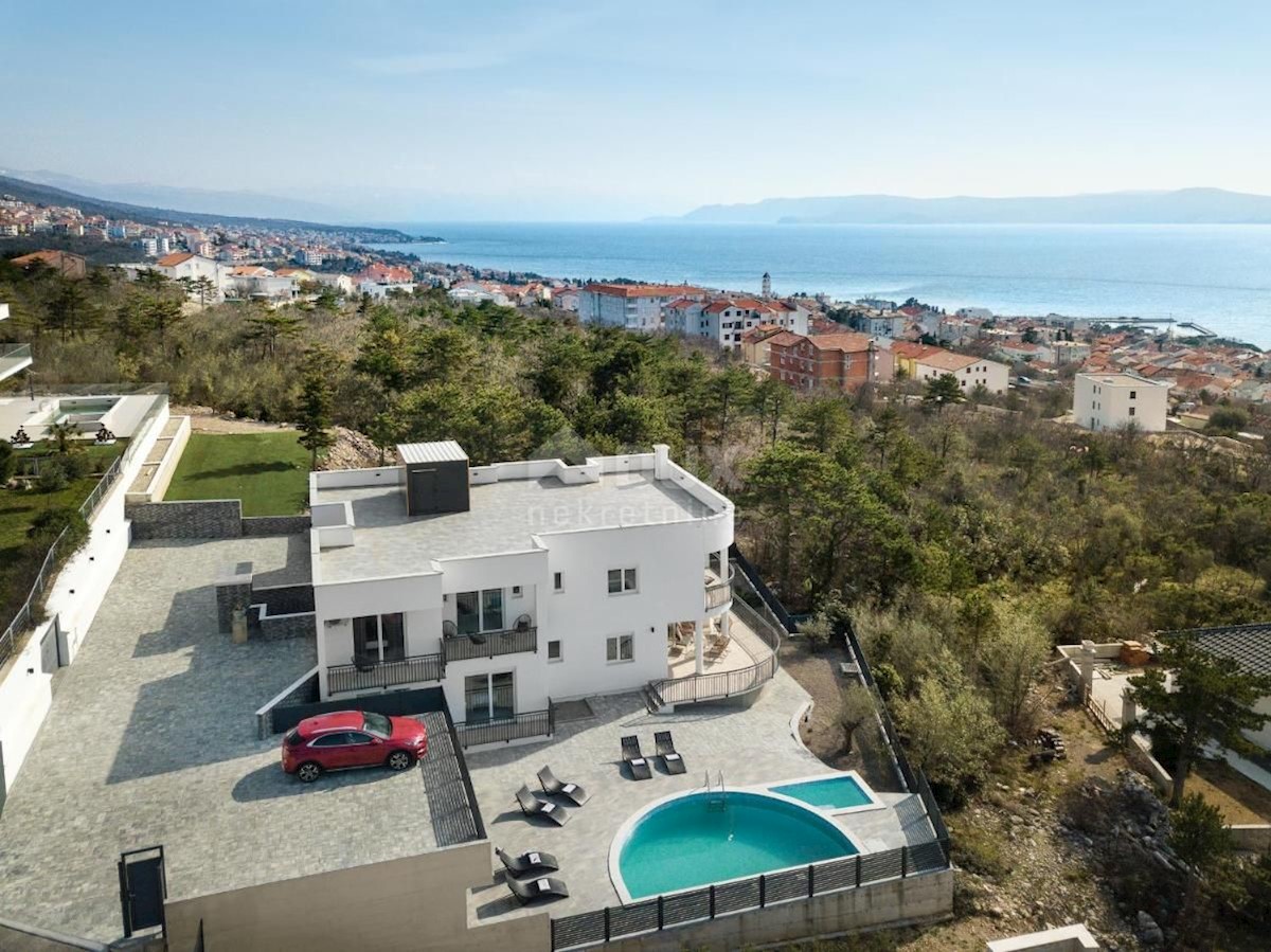 CRIKVENICA - Impressionante villa con vista mare!