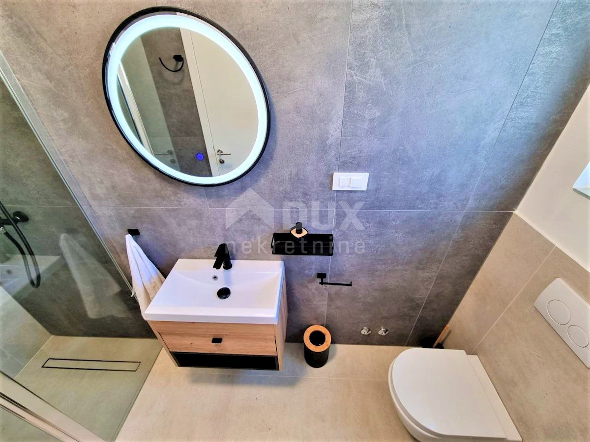 ISTRIA, SVETI LOVREČ - Bella villa con piscina in un posto tranquillo