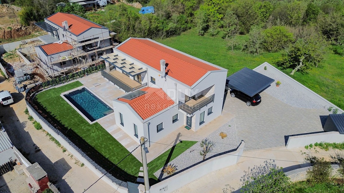 ISTRIA, SVETI LOVREČ - Bella villa con piscina in un posto tranquillo