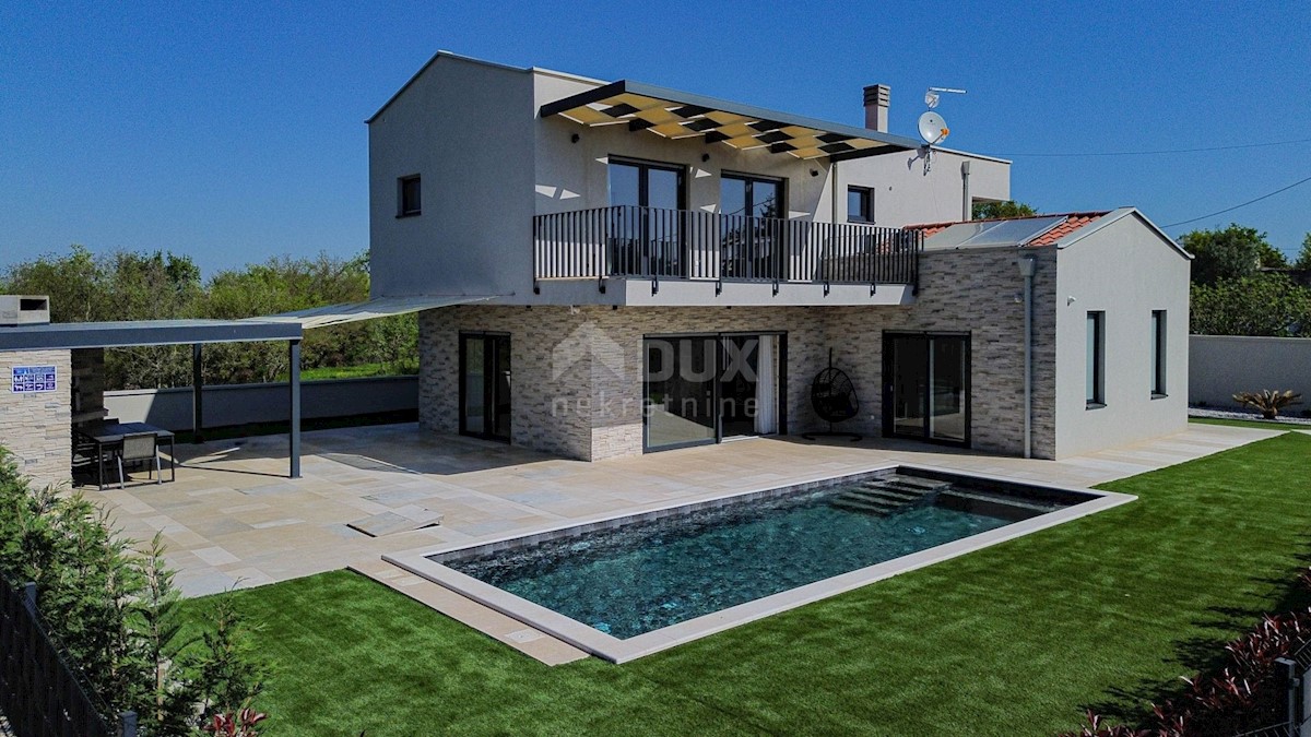 ISTRIA, SVETI LOVREČ - Bella villa con piscina in un posto tranquillo
