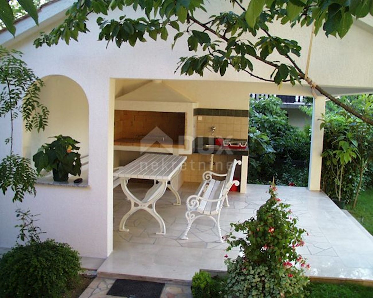 Casa Malinska, Malinska-Dubašnica, 300m2