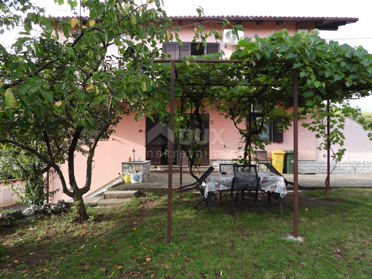 VIŠKOVO, MARČELJI - appartamento - piano 150m2, DB+4S, 1° piano + dintorni 300m2